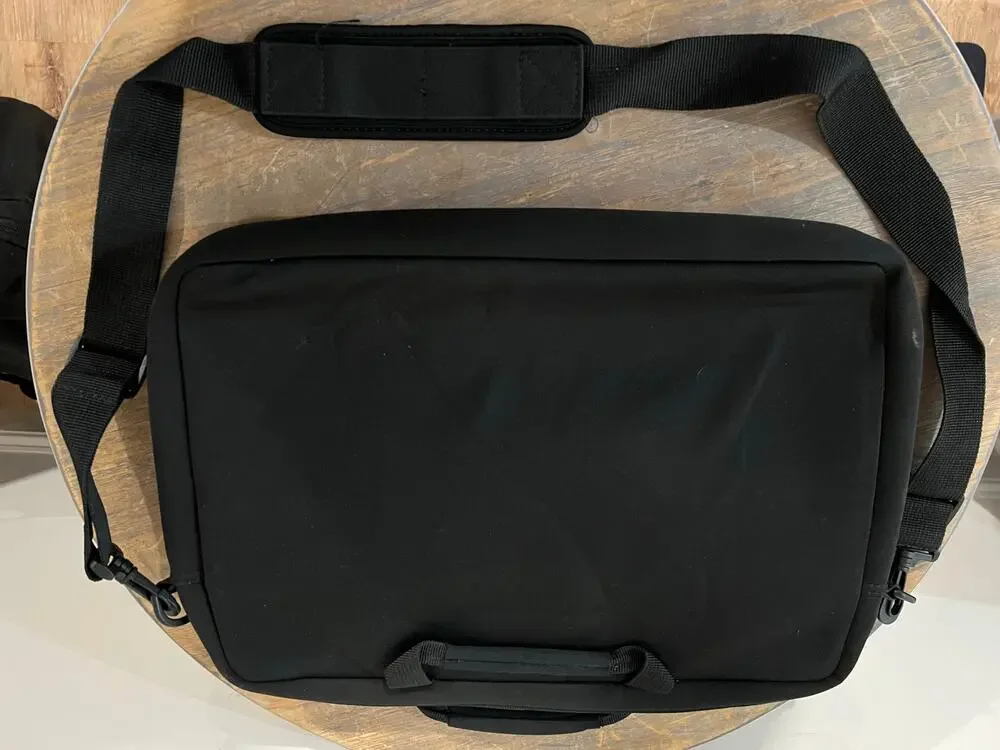 Targus 16” Soft Neoprene Laptop Bag with shoulder strap